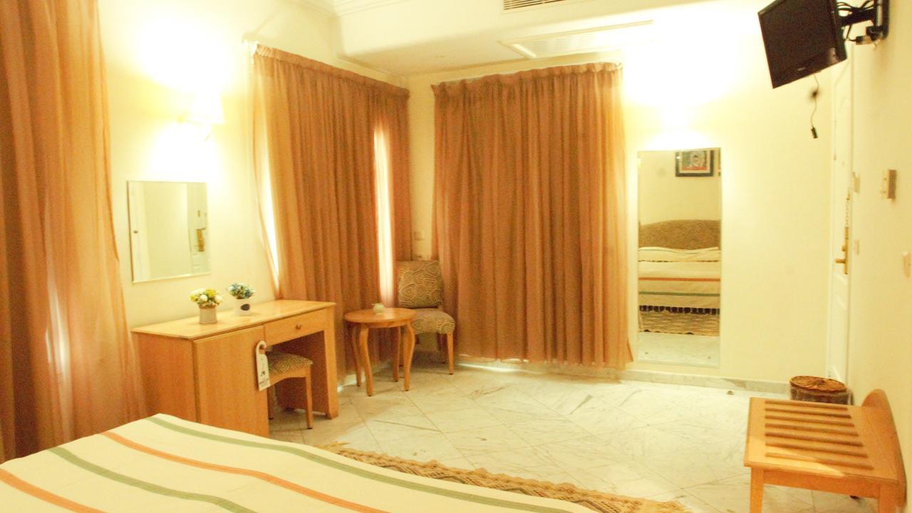 Hotel Lafayette Тунис Екстериор снимка